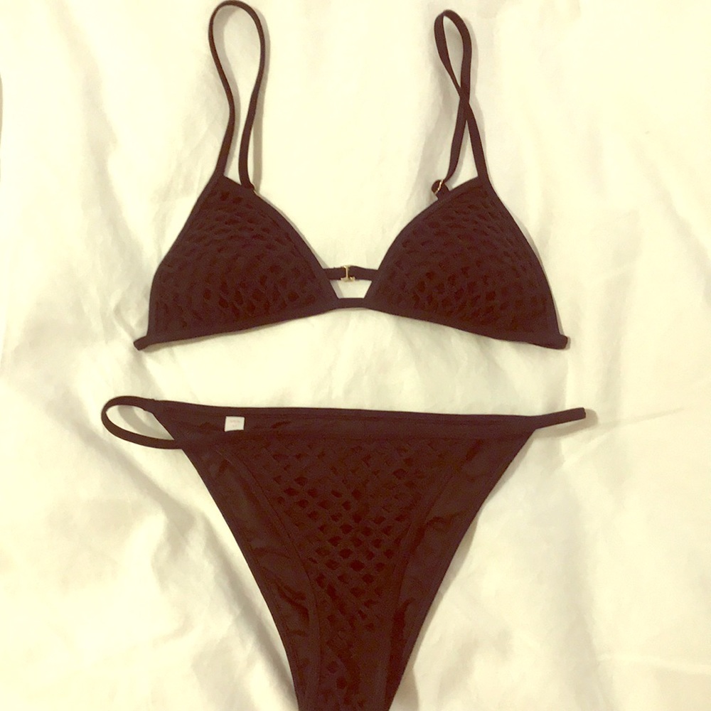 Black bikini